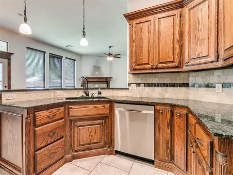 3613 Rita Rd, Moore, OK 73160 photo 8
