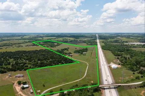 667 County Road 1410 Rd, Ninnekah, OK 73067