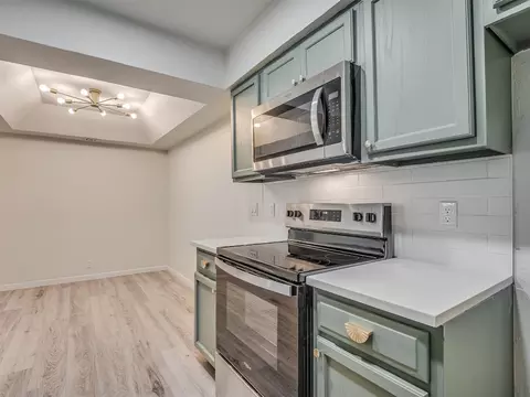 11427 Springhollow Rd #1502, Oklahoma City, OK 73120