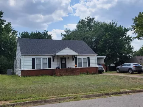 824 W Adams St, Purcell, OK 73080