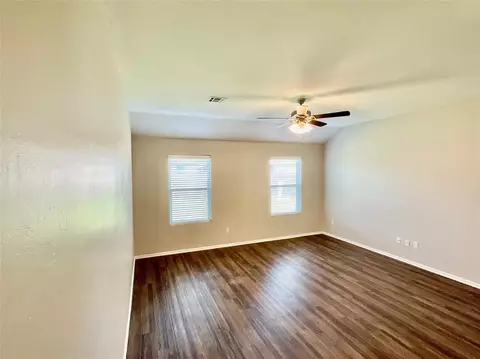 1775 Bartlett Dr, Newcastle, OK 73065 photo 2