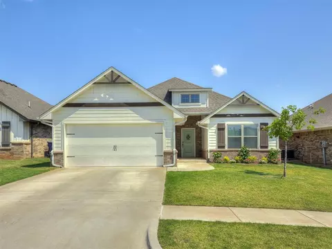 9105 NW 119th St, Yukon, OK 73099