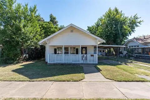 1225 S 9th St, Chickasha, OK 73018
