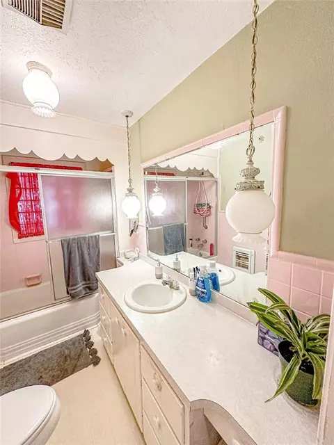 418 E 3rd St, Cordell, OK 73632 photo 14