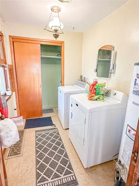 418 E 3rd St, Cordell, OK 73632 photo 8