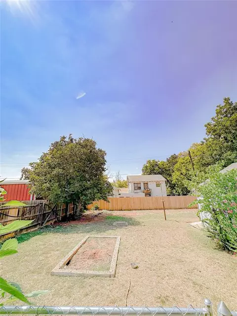 418 E 3rd St, Cordell, OK 73632 photo 23