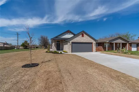 545 NW 114th St, Oklahoma City, OK 73114