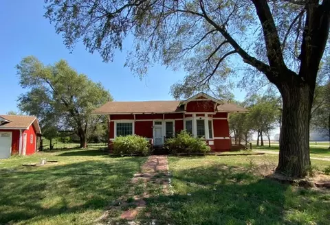 101 E Main St, Nardin, OK 74646 photo 2
