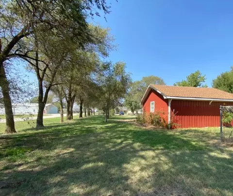 101 E Main St, Nardin, OK 74646 photo 6