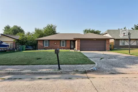 1014 Richmond St, Yukon, OK 73099
