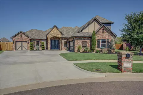 11205 Bogey Ct, Yukon, OK 73099