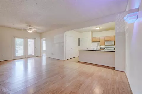 2200 Classen Blvd #1-111, Norman, OK 73071