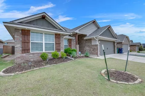 9441 NW 86th St, Yukon, OK 73099