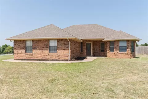 893 S Cemetery Rd, Tuttle, OK 73089