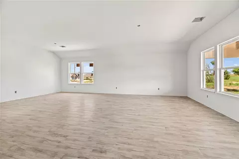 1927 Eli Ave, Tuttle, OK 73089 photo 4