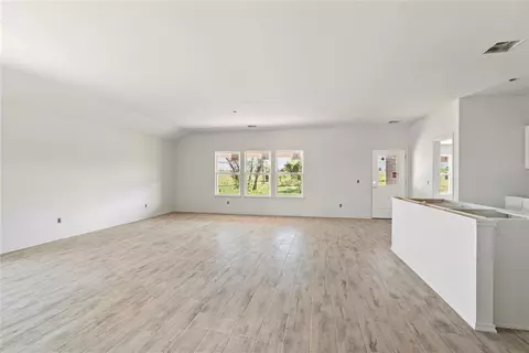 1927 Eli Ave, Tuttle, OK 73089 photo 5