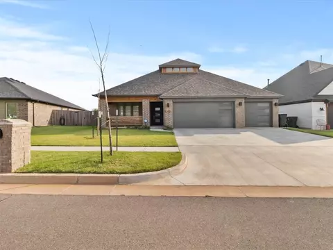 10405 NW 33rd St, Yukon, OK 73099
