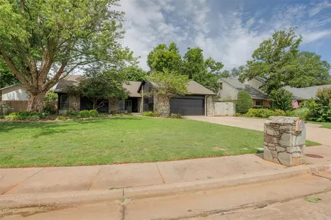 2301 Brookdale Ave, Edmond, OK 73034