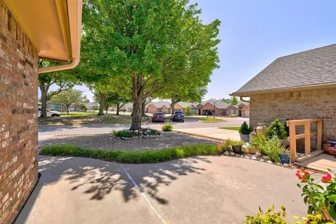 976 Pinebrooke Ct, Norman, OK 73072 photo 45