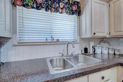 976 Pinebrooke Ct, Norman, OK 73072 photo 20