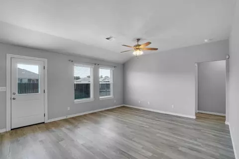 1013 Avalon Ct, Altus, OK 73521 photo 5