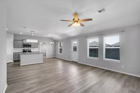 1013 Avalon Ct, Altus, OK 73521 photo 6