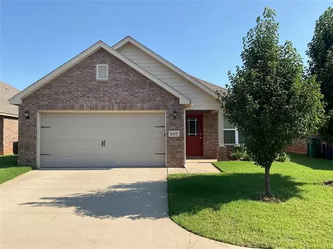 625 Christian Ln, Yukon, OK 73099