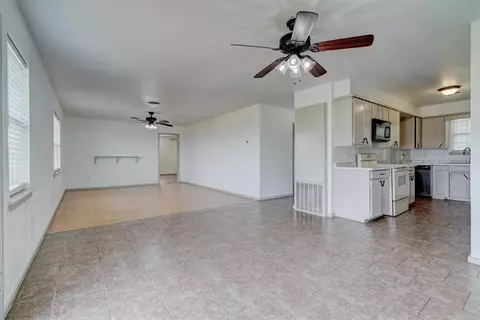 703 E Central, Carney, OK 74832 photo 15