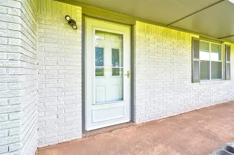 703 E Central, Carney, OK 74832 photo 7