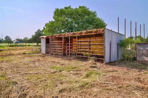 703 E Central, Carney, OK 74832 photo 37