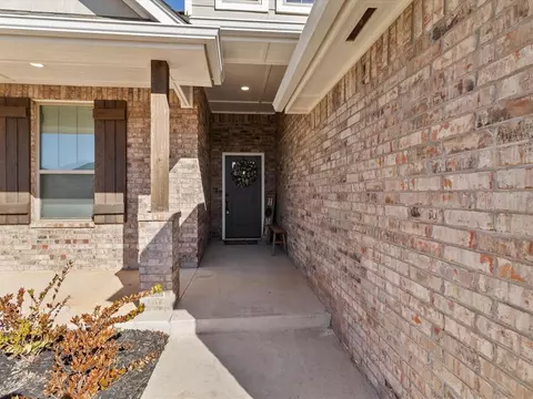 1509 NE 33rd Ter, Moore, OK 73160 photo 4