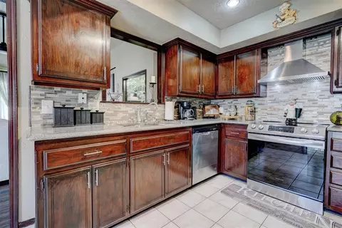 3706 N Divis Ave, Bethany, OK 73008 photo 17