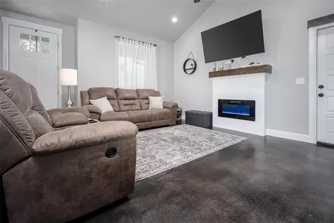 115 E Hert Ave, Perkins, OK 74059 photo 10