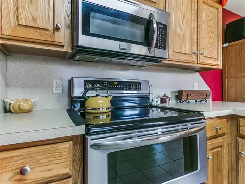 1005 SW 25th St, Moore, OK 73170 photo 21