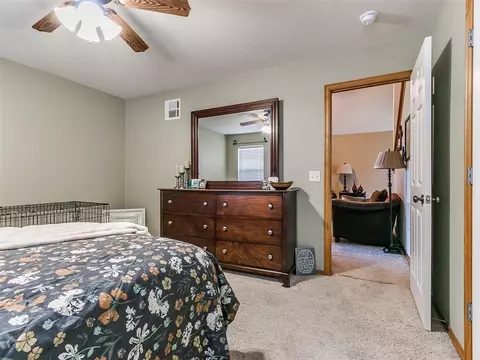 1005 SW 25th St, Moore, OK 73170 photo 12