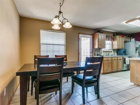 1005 SW 25th St, Moore, OK 73170 photo 23