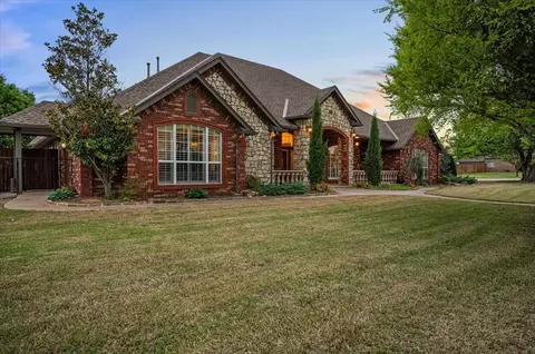 410 Chad Dr, Tuttle, OK 73089 photo 3