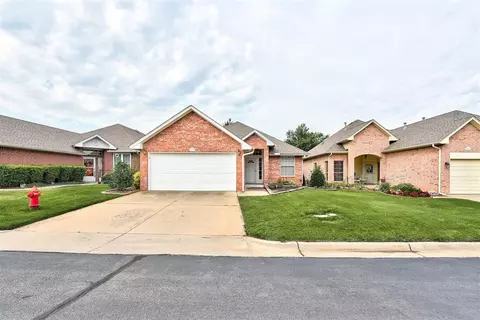948 Heather Glen Dr, Norman, OK 73072