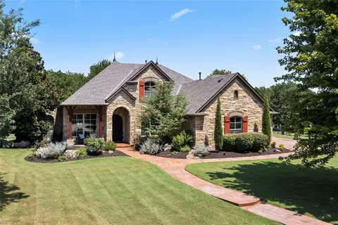 4111 Hickory Creek Ln, Edmond, OK 73034