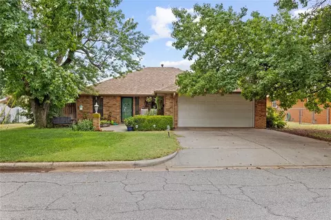 421 N Bryan St, Weatherford, OK 73096