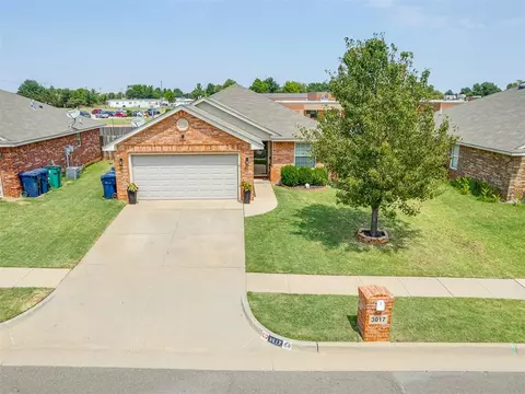 3017 SE 95th St, Moore, OK 73160