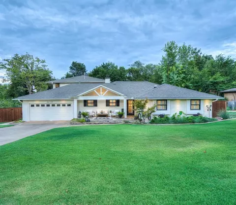 617 Timber Ln, Edmond, OK 73034