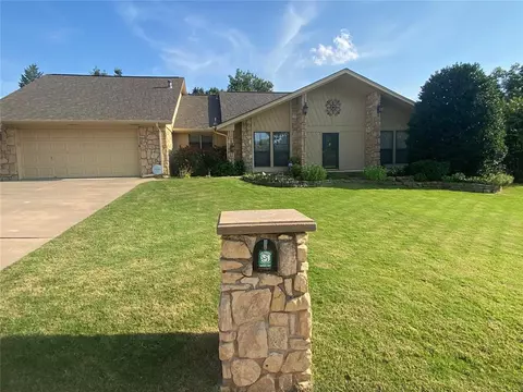 4310 Saint Patrick Dr, Oklahoma City, OK 73120