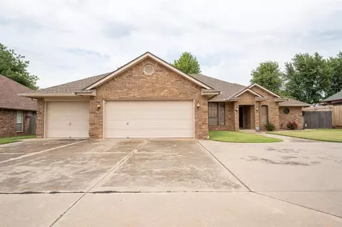 7917 NW 48th St, Bethany, OK 73008