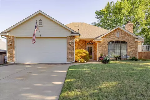 1203 Castle Creek St, Shawnee, OK 74804