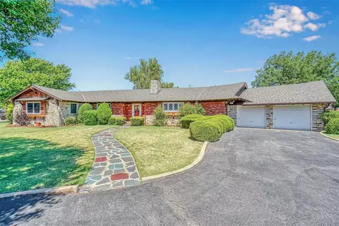 107 Gaynelle Ln, Hobart, OK 73651