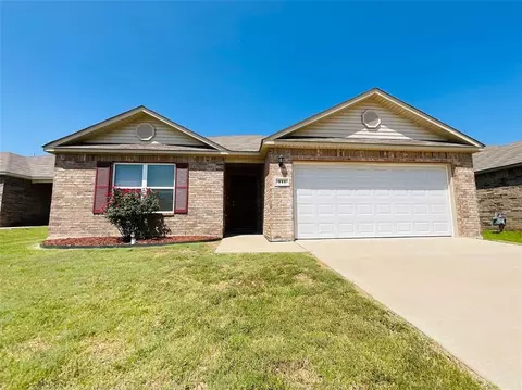 911 Karlee Ct, Oklahoma City, OK 73130