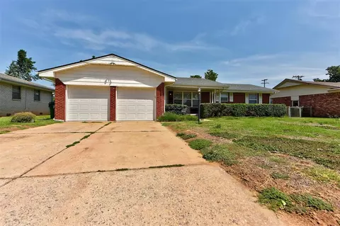 609 Kingston Dr, Yukon, OK 73099