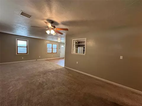 705 E Walnut St, Tecumseh, OK 74873 photo 21