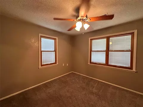 705 E Walnut St, Tecumseh, OK 74873 photo 14